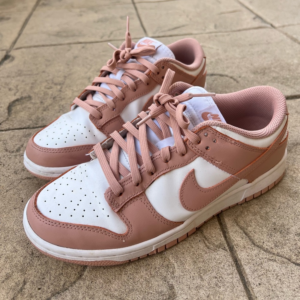 Nike Dunk Low Women’s “Rose Whisper”